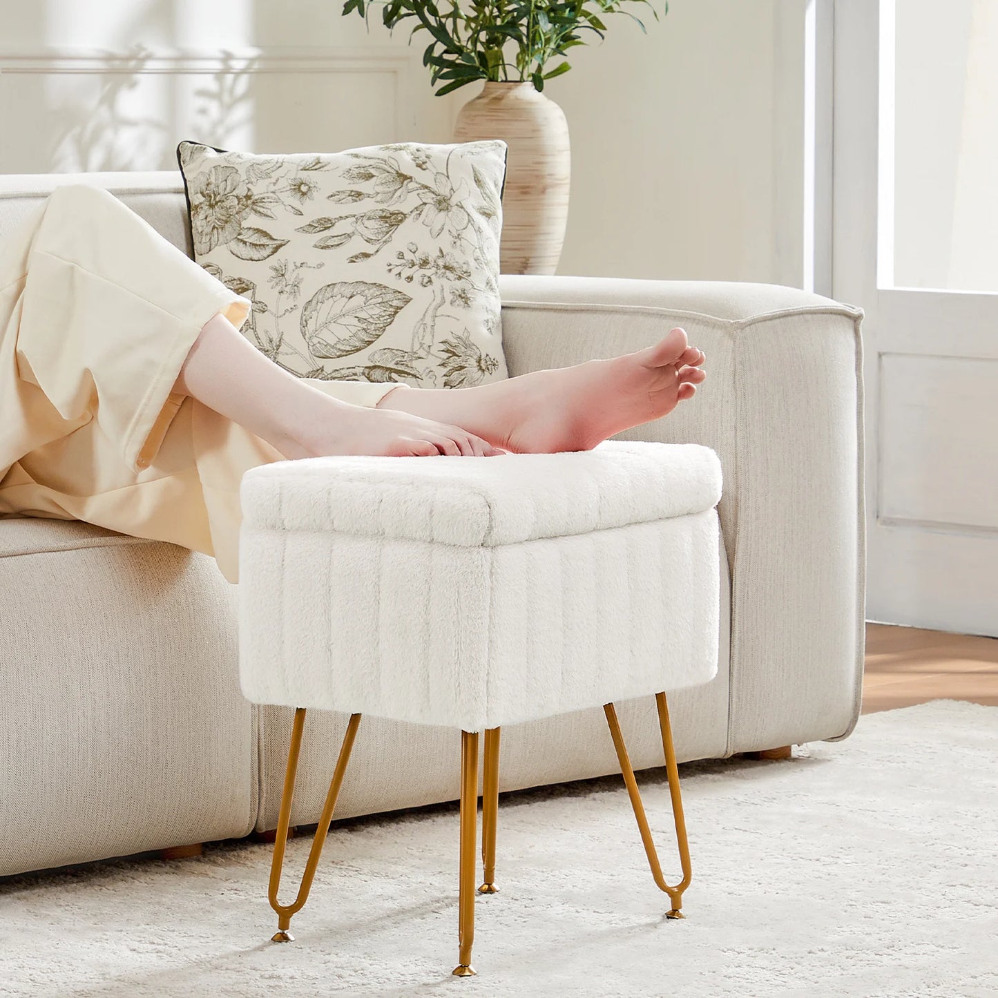 IComfyHome Faux Fur Living Room Hidden Storage Stools & Ottomans Padded Makeup with 4 Metal Legs Anti-Slip Adjustable Feet for Home